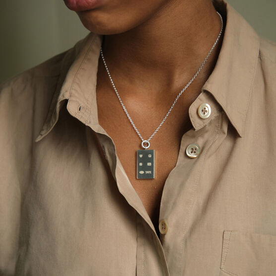 Tate silver pendant necklace